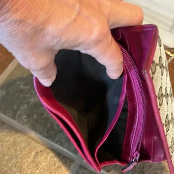 Gucci Guccisima Signature Monogram Canvas and Leather Long Wallet - Picture 8 of 16